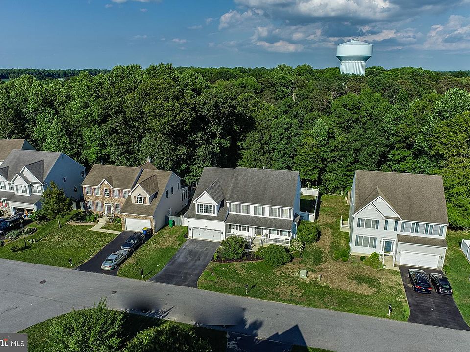 1st image of 316 Albacore Dr