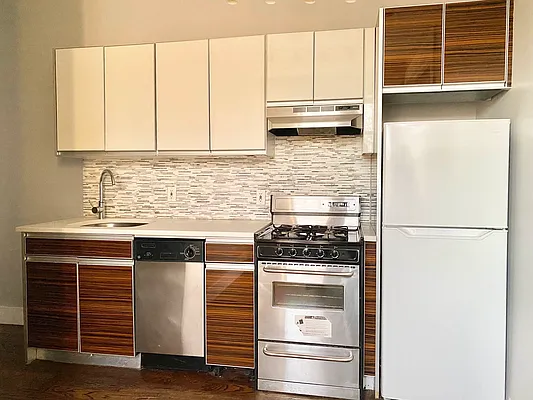 Rented by Simply Brooklyn Realty Inc | media 4