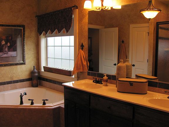 5th image of 1020 S River Meadows Dr