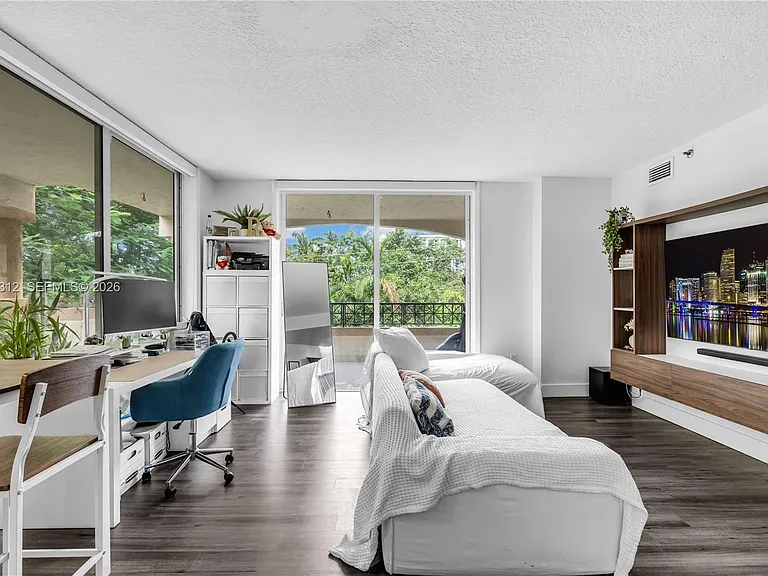 1834 Brickell Ave #33 — Photo 9