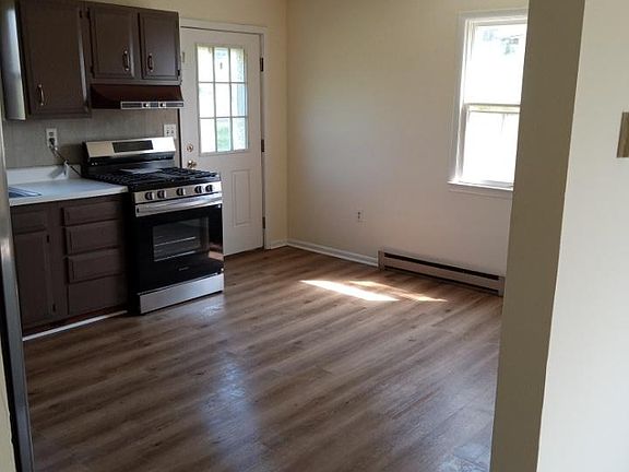 3rd image of 63 Windmill Ln #B
