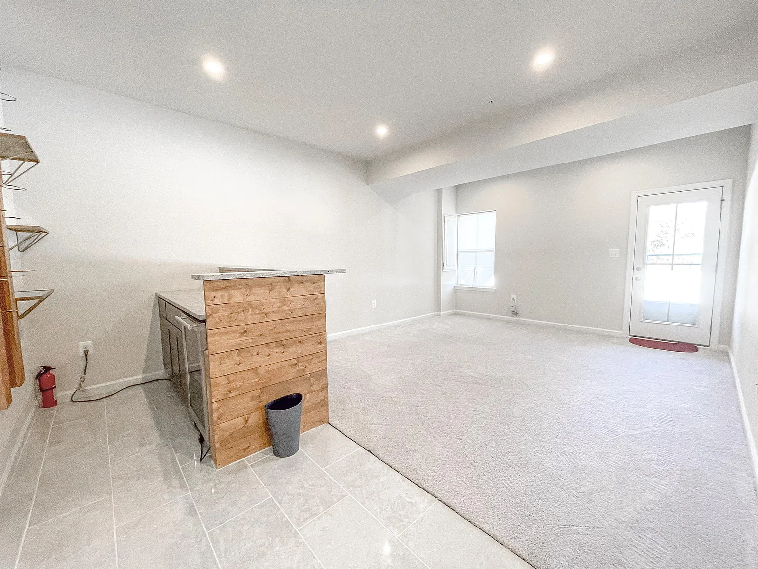 10132 Dorsey Lane - - — Photo 4