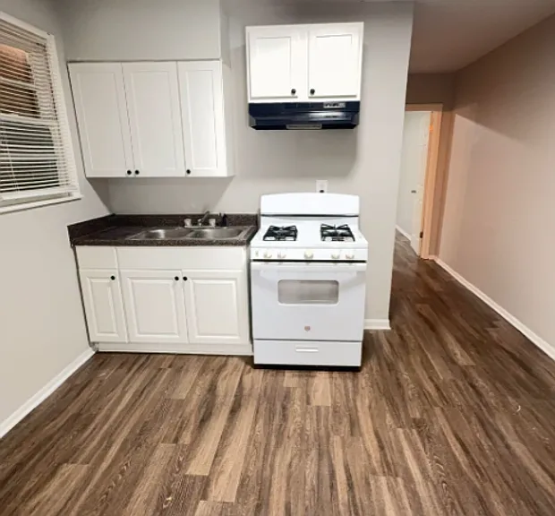 1445 Britton St — Photo 11