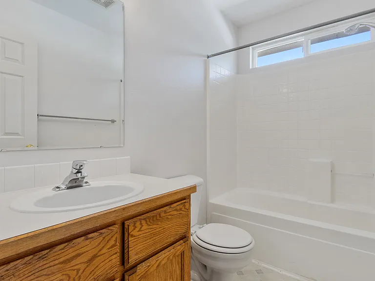 2114 E Olympic Ave — Photo 29