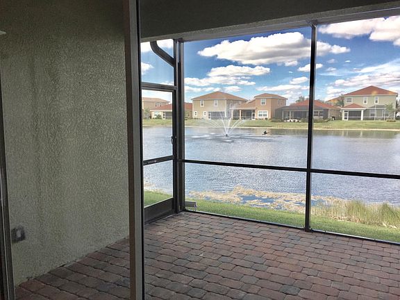 Screened in Patio