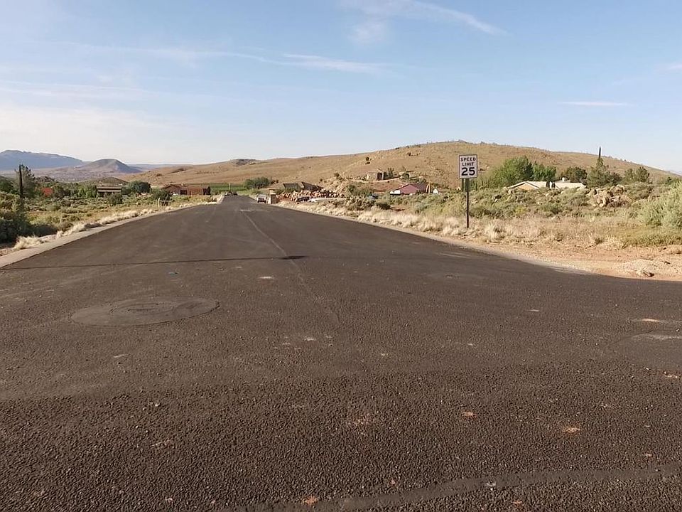 2nd image of Boulder Way
