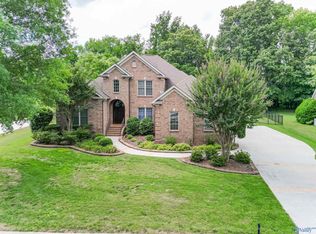 104 Stonecroft Dr, Madison, AL 35757