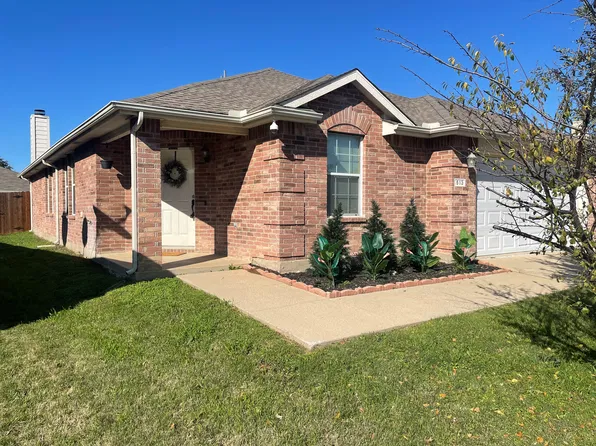 513 Paddle Dr, Crowley, TX 76036