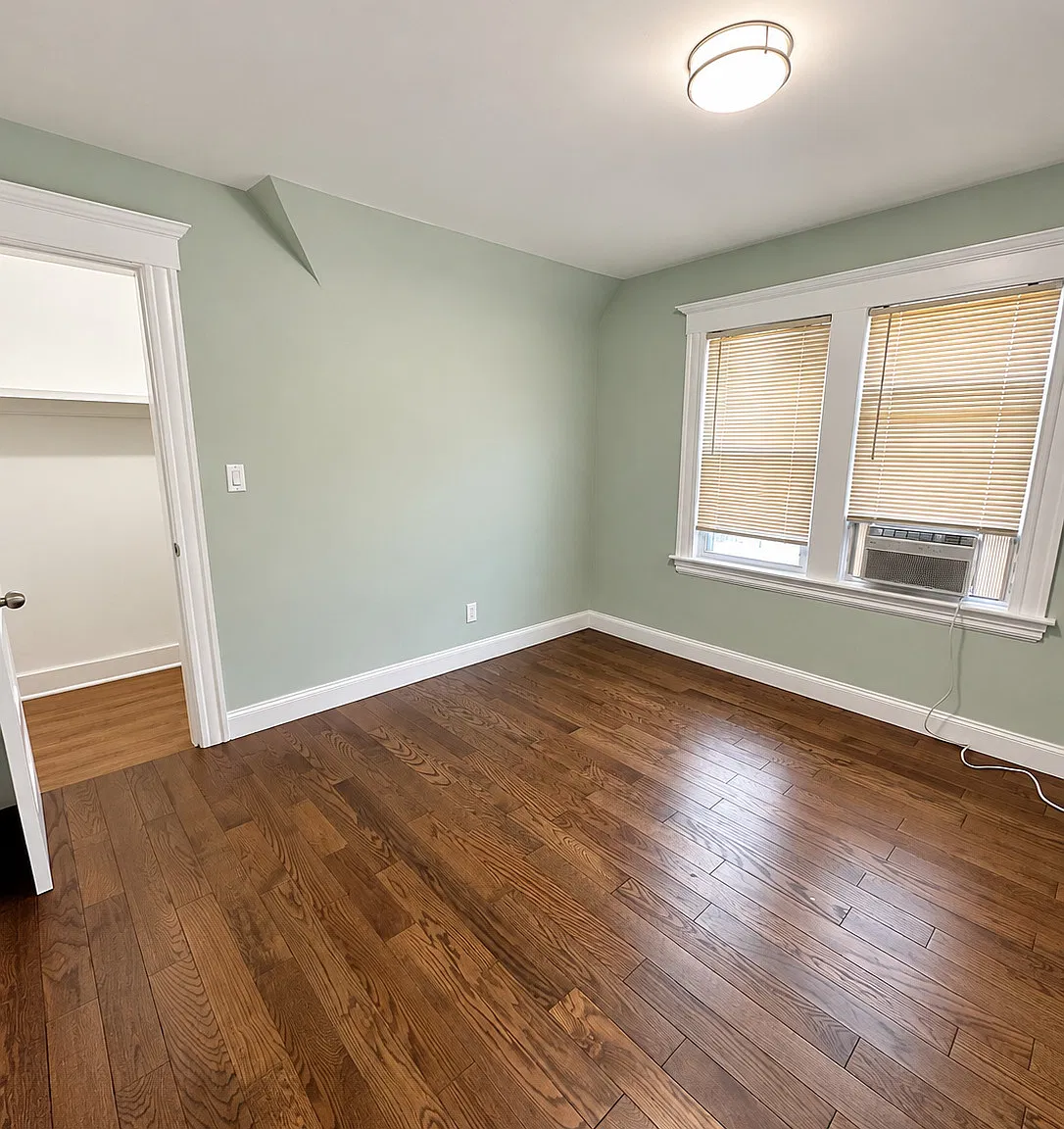 2 bed, 1.0 bath, 1000 sqft, $1,800 — Photo 4
