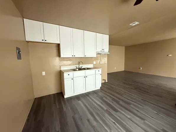 15319 South White Avenue - E