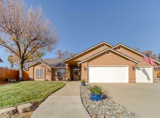 5854 Beaumont Dr, Redding, CA 96003