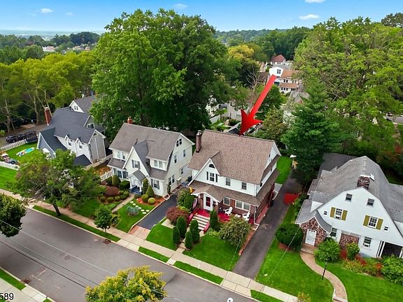 3rd image of 351 Griggs Ave