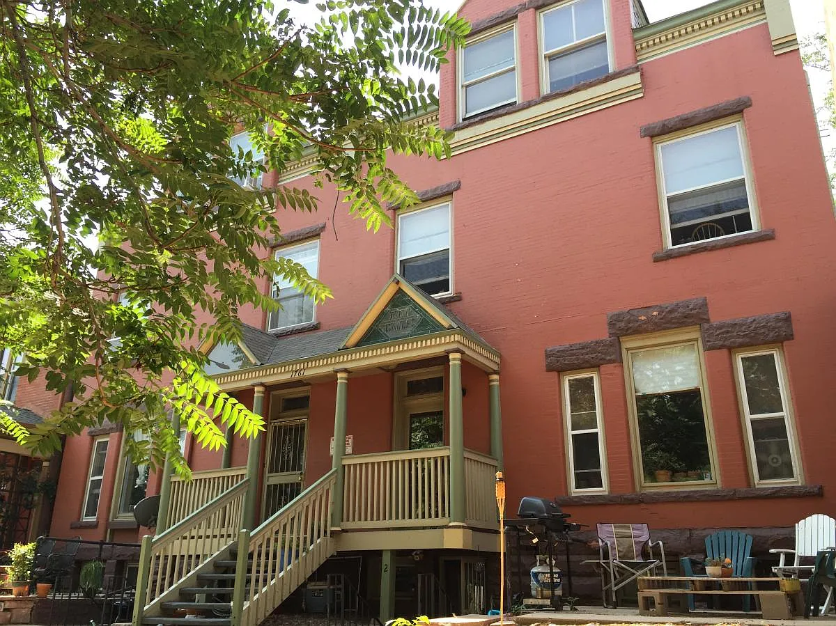 2 bed, 900 sqft, $1,475 — Photo 1