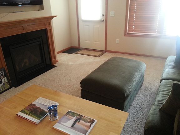 3rd image of 1650 White Pine Way Unit G