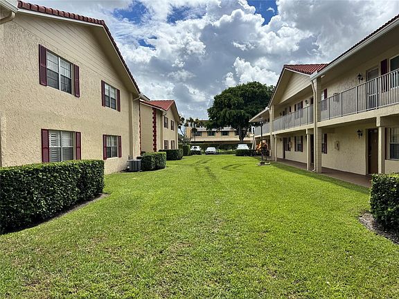 3rd image of 3590 N University Drive #V-6