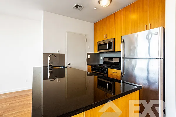 Rented by EXR | media 52