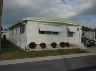 571 Blue Bird Ln, Largo, FL 33770