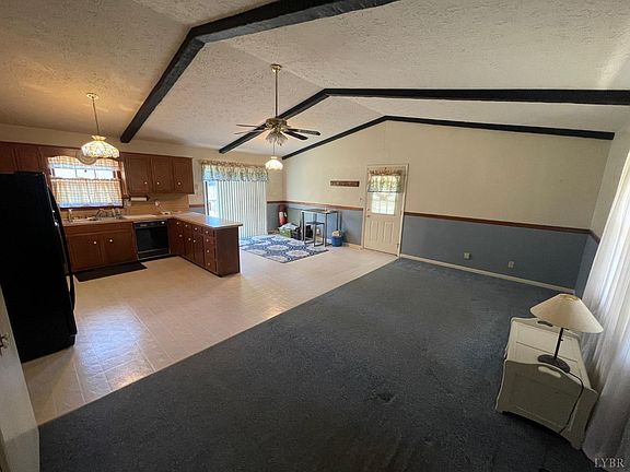 3rd image of 1860 Rainbow Cir
