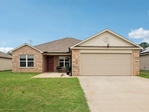 1405 S Dean Dr, Mustang, OK 73064