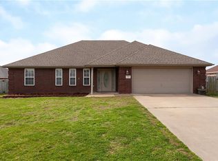 709 Equinox Ave, Lowell, AR 72745