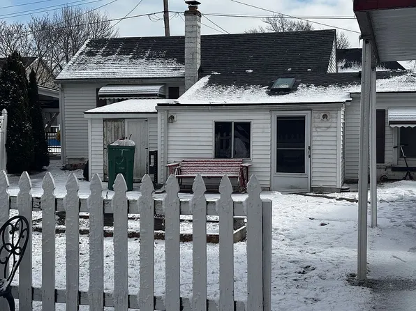 45626 Jefferson Ave, Chesterfield, MI 48047