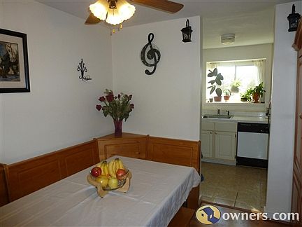 5th image of 5 Carillon Dr APT B
