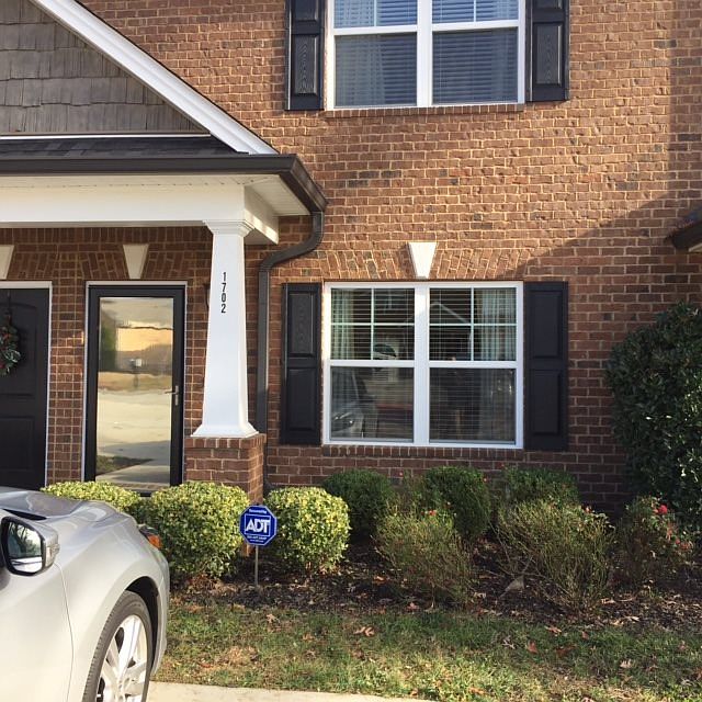 1st image of 1702 Stone Castle Dr NE