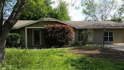 1st image of 9610 Bear Creek Dr