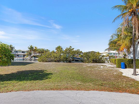5th image of 129 Porto Vista Ct