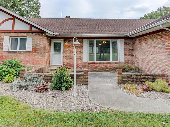 4th image of 5929 Wood Ave