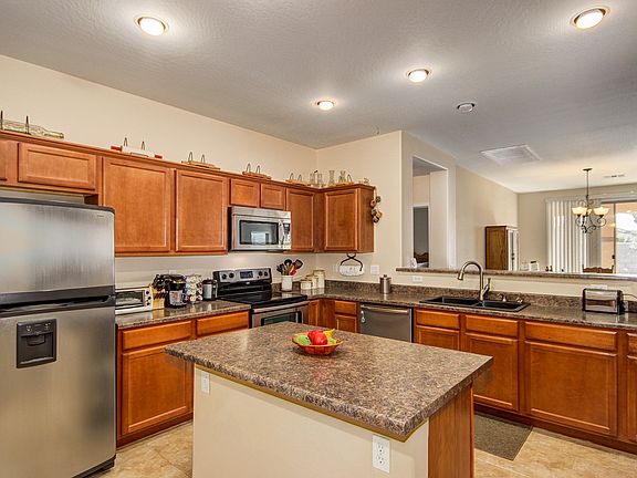 3rd image of 25946 N 165th Ln