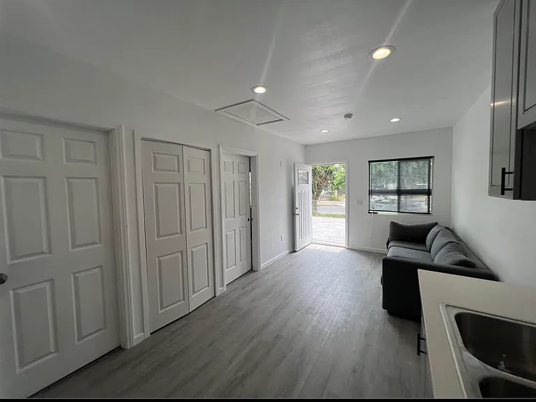 11222 Cometa Ave — Photo 4