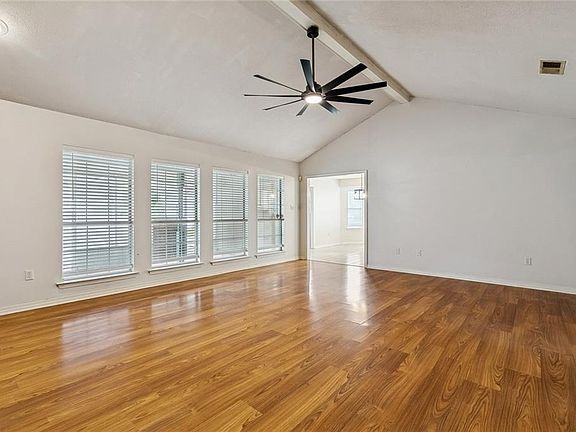 4th image of 20076 Vineyard Rd