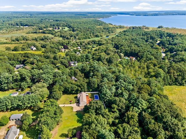 67 Vaughan St, Lakeville, MA 02347