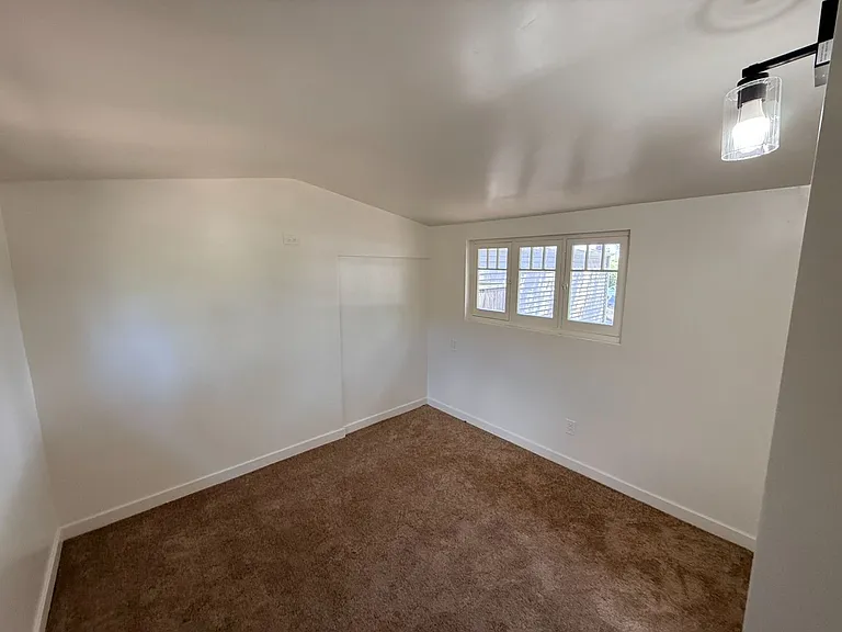 1212 Twenty Fredericks 390 Ptwy — Photo 8