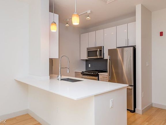 320 D St. #102 Boston (South Boston) Shared Unit Photo 1