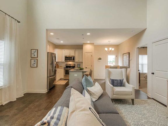 2nd image of 4427 Chusto Dr
