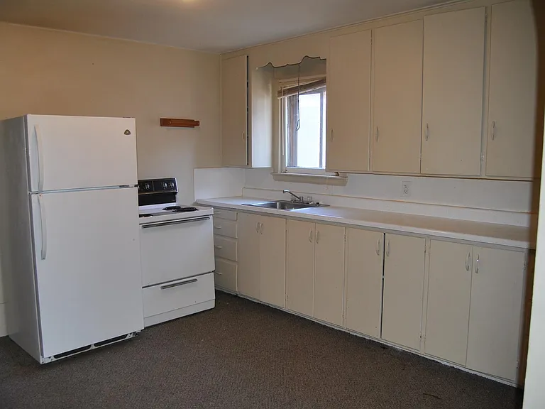 220 H St #2 — Photo 4