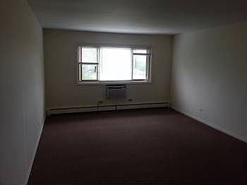 2nd image of 4939 S Dorchester Ave APT 5E