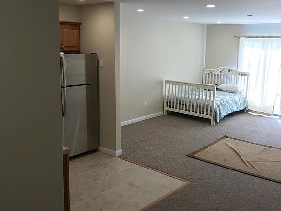 2nd image of 244 West St APT B3