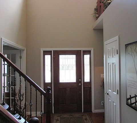 2nd image of 2126 Kingsbury Dr