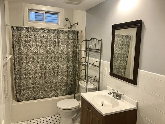4th image of 90 Old Colony Ave #0