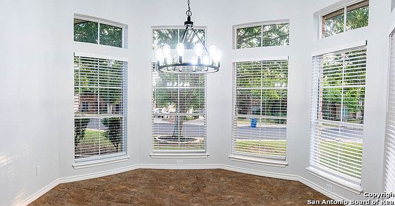 5th image of 8646 Waldon Heights