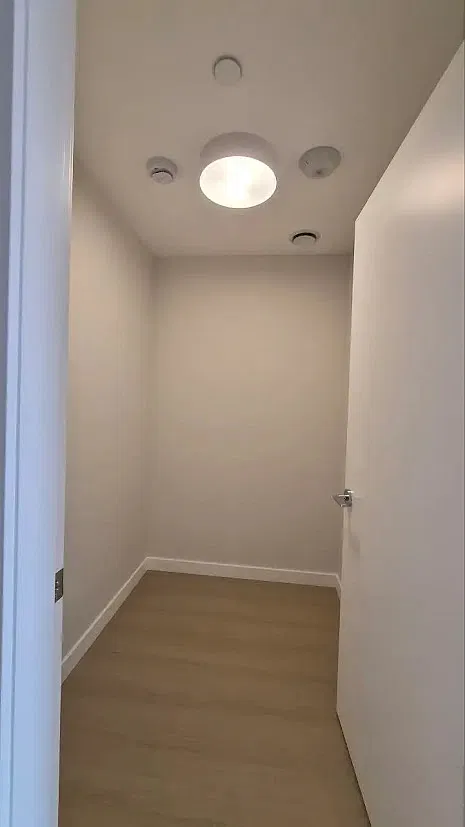 1 bed, 749 sqft, $2,300 — Photo 2