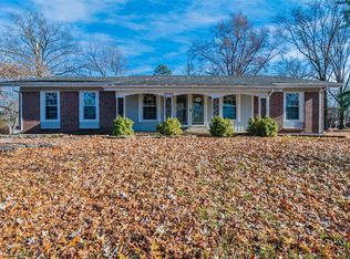 4430 Tanglebrook Dr, Florissant, MO 63033