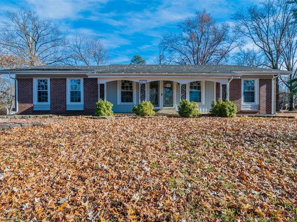 4430 Tanglebrook Dr, Florissant, MO 63033