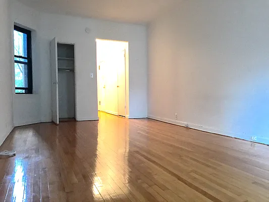 Rented by GPA Realty | media 33