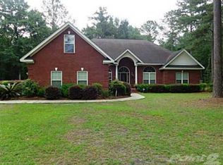 1834 Little Neck Rd, Bloomingdale, GA 31302