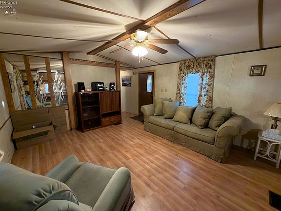 4th image of 118 Driftwood Dr