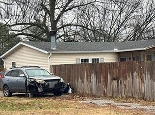 174 Hamilton St, Strawberry Plains, TN 37871